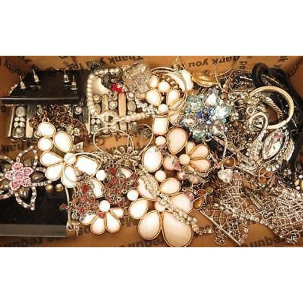 Sparkly All Rhinestone Jewelry Lot*White Huge‎ Collar Necklace*Choker*1lb5oz